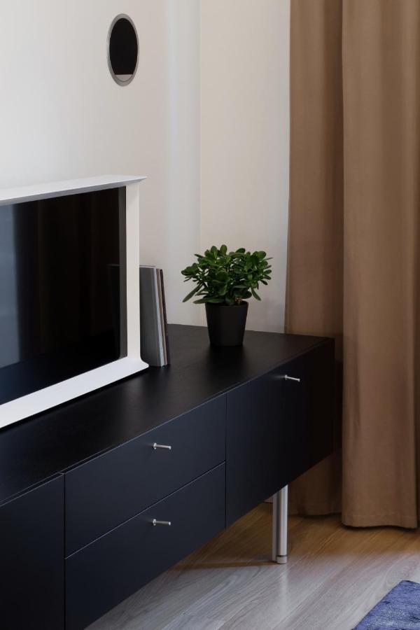 Design Studio Apartment With Balcony By Hostlovers Kaunas Exterior foto